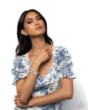 Load image into Gallery viewer, Complete Look - White Pearl Set
